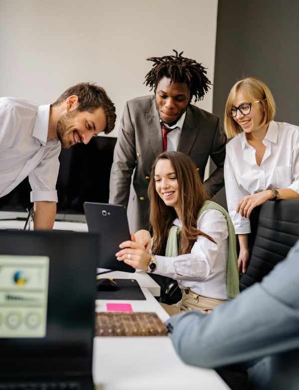 happy-sales-team happy-sales-team